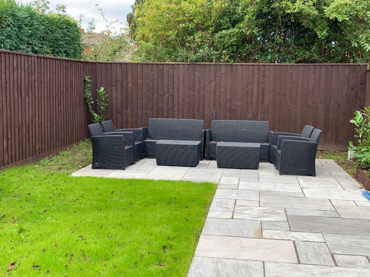 Fantastic Villa Bournemouth - Spa, Parking, Garden Exterior foto