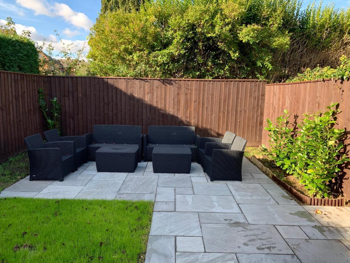 Fantastic Villa Bournemouth - Spa, Parking, Garden Exterior foto